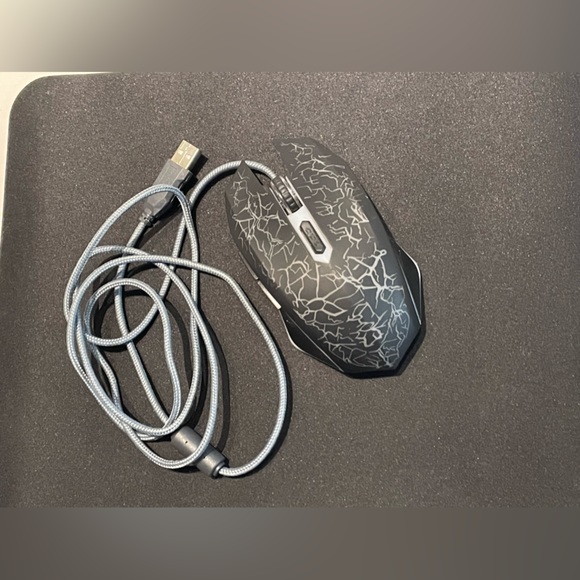 Rainbow Gaming Mouse & Mouse Pad - Picture 3 of 5